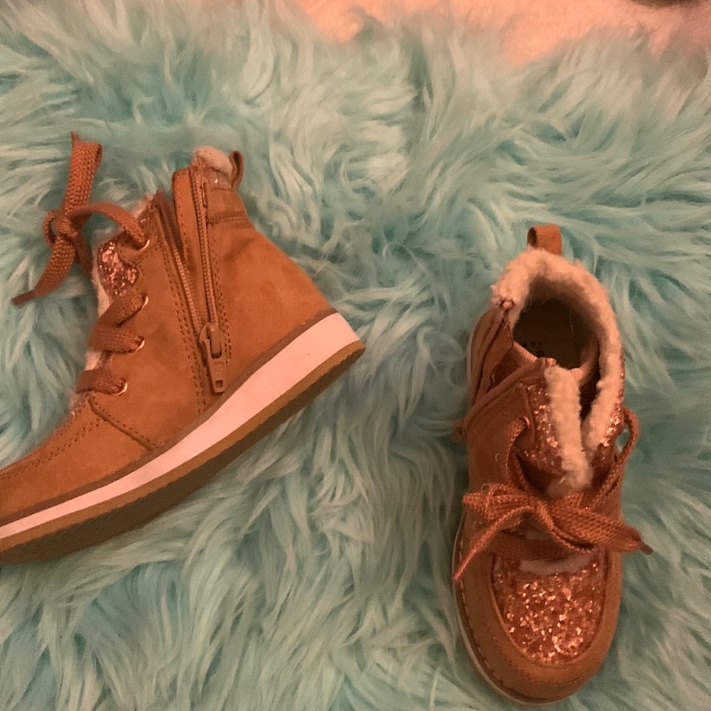Kids boot size 8